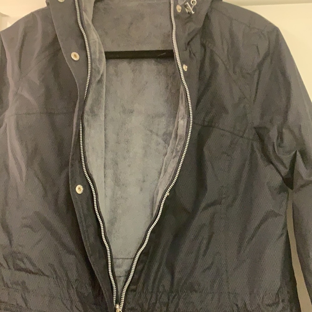 Jacket - Picture 2 of 5